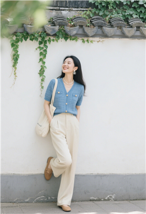 江南小院小香风美女写真摄影图片